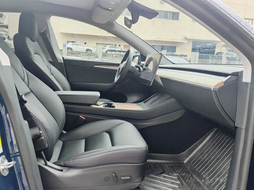 Tesla Model Y 2021 3D7