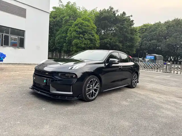 2019 Lynk & Co 03