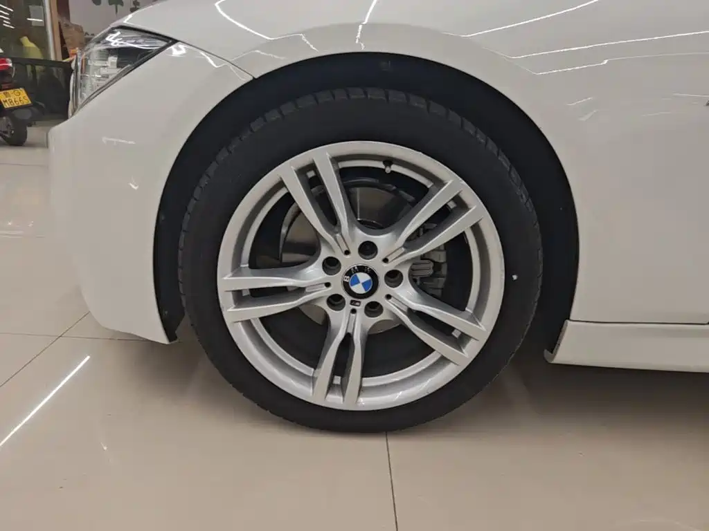 BMW 3 Series — миниатюра 23