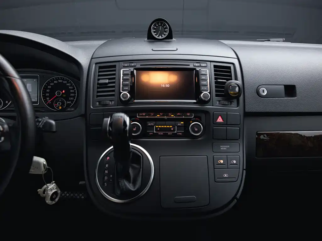 Volkswagen Multivan — миниатюра 17