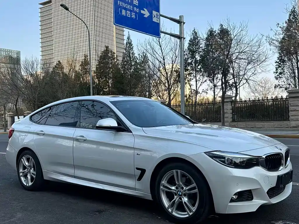 BMW 3 Series GT 3 GT 2019 320i M Sport