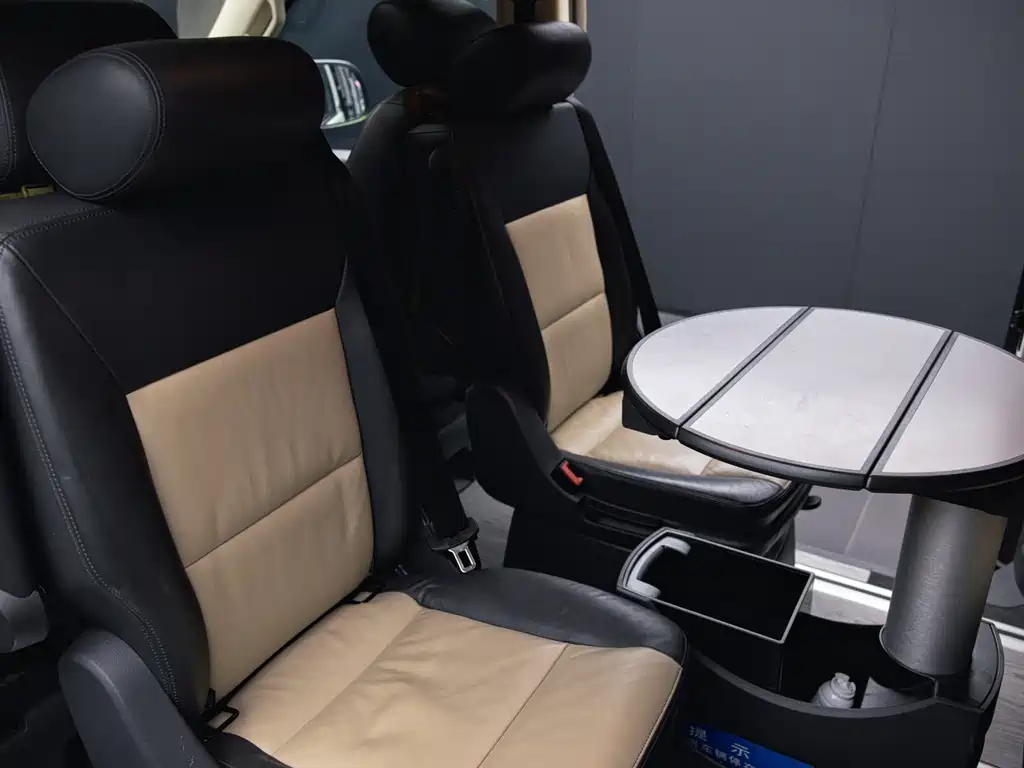 Volkswagen Multivan — миниатюра 21