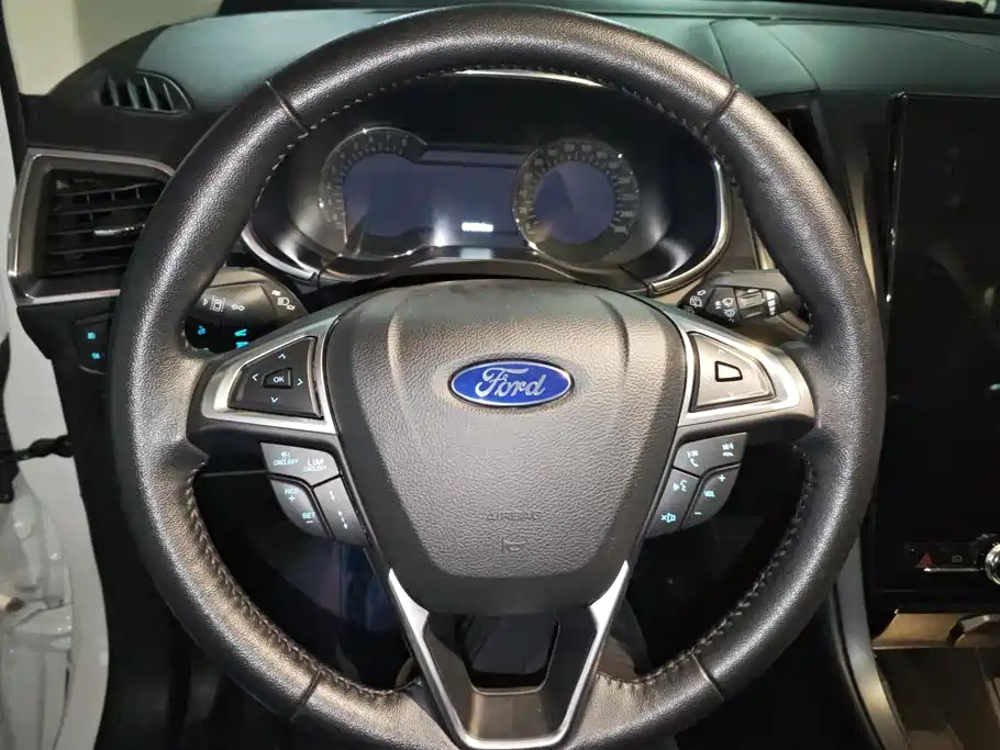 Ford Edge — миниатюра 15