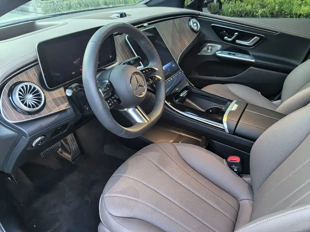 Mercedes-Benz EQE — миниатюра 16