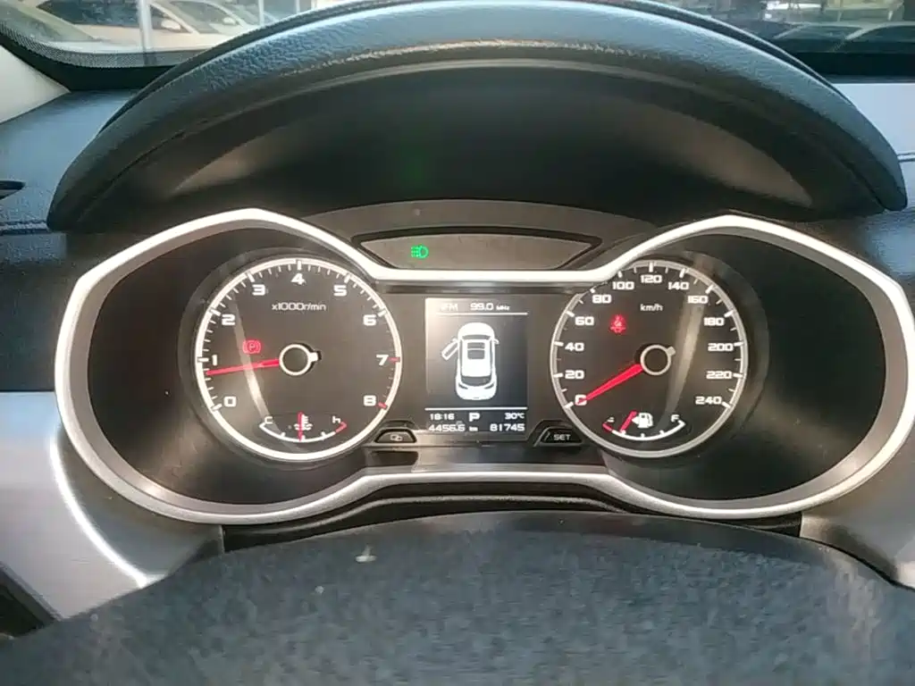 Geely Boyue — миниатюра 12