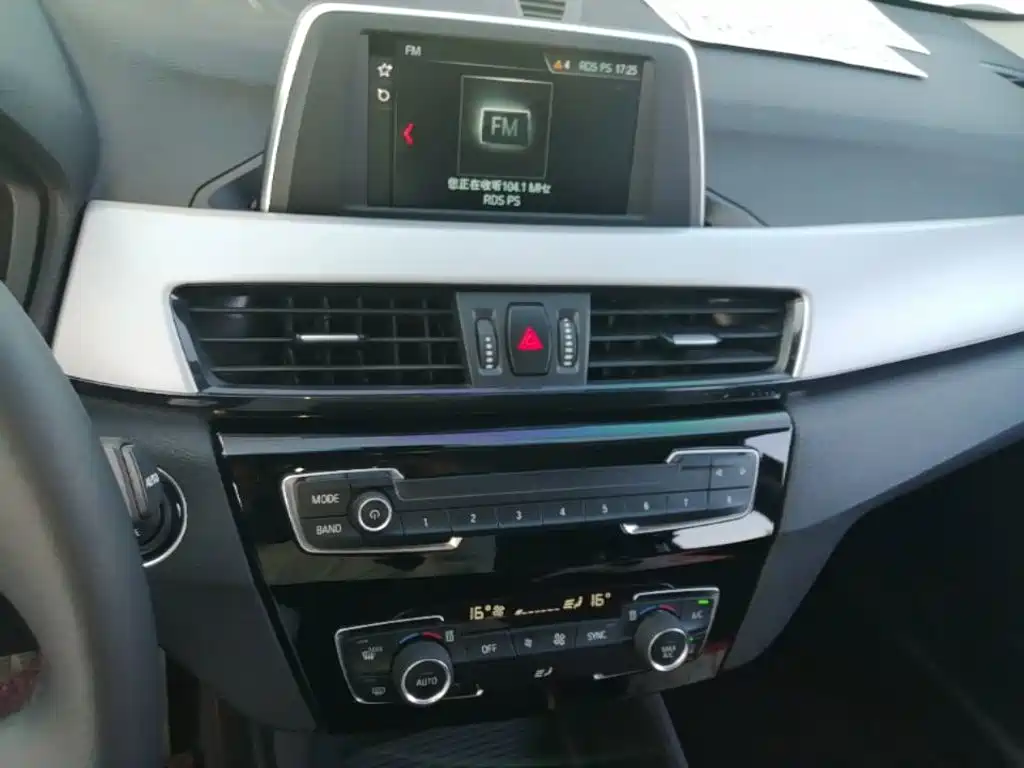 BMW X1 — миниатюра 13
