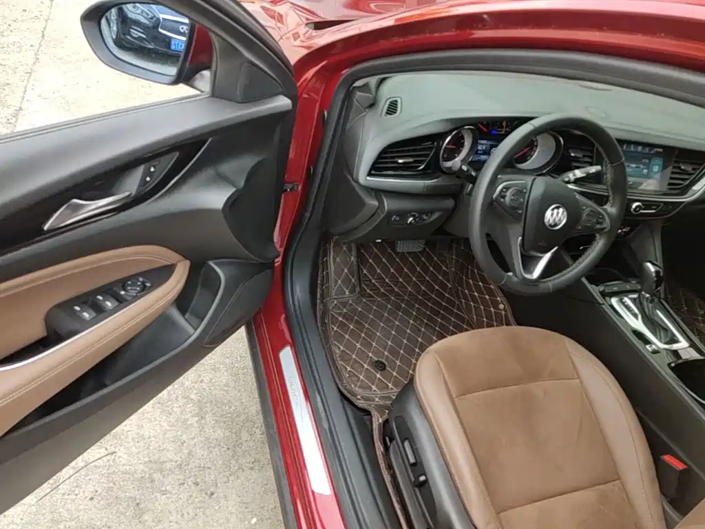 Buick Regal — миниатюра 12