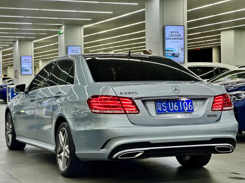 Mercedes-Benz E-Class — миниатюра 13