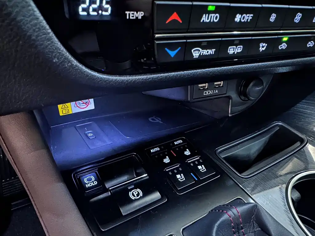 Lexus RX — миниатюра 13