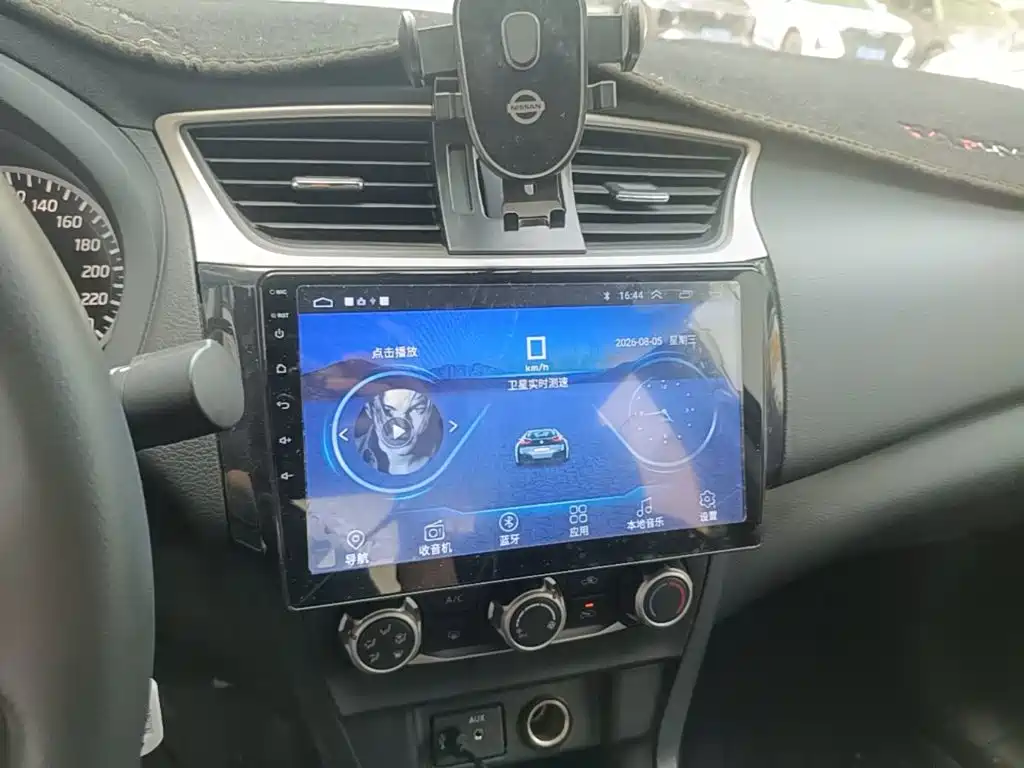 Nissan Sylphy — миниатюра 13