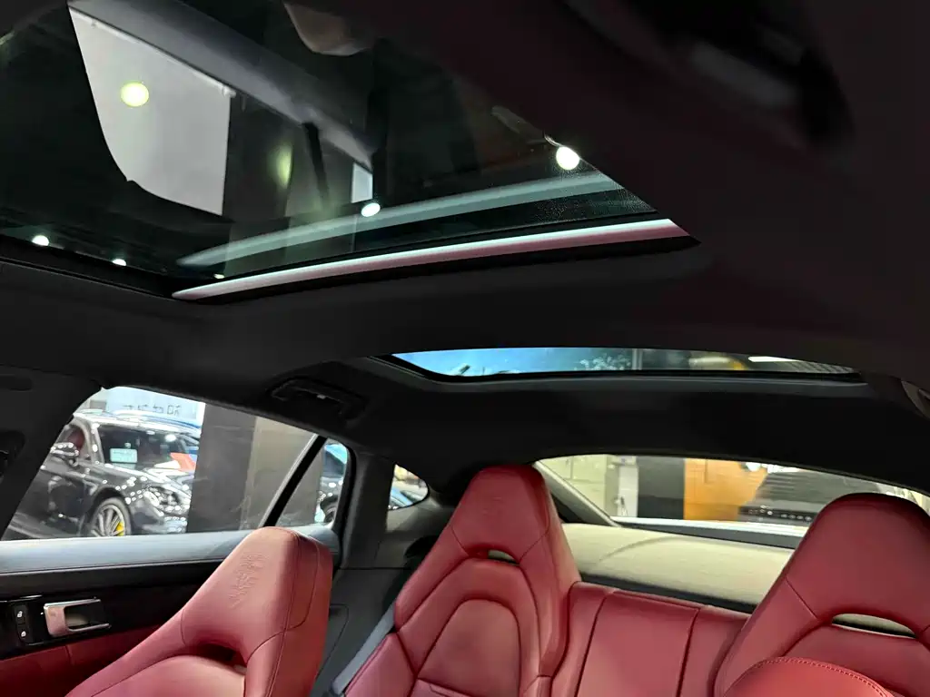 Porsche Panamera — миниатюра 24