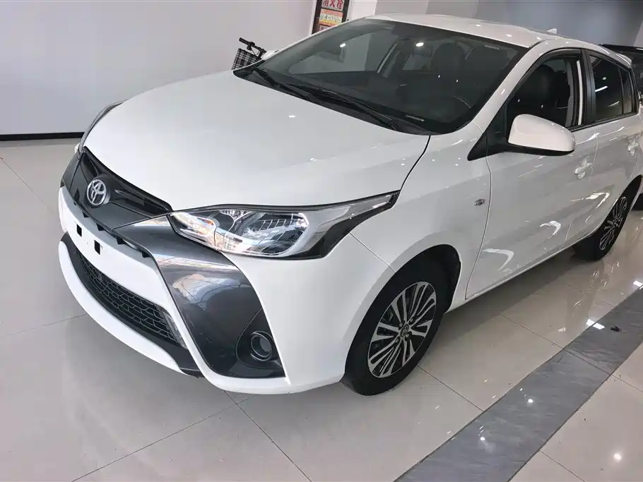Купить Toyota Yaris L
