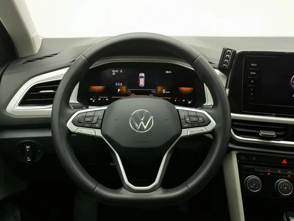 Volkswagen T-Roc — миниатюра 11