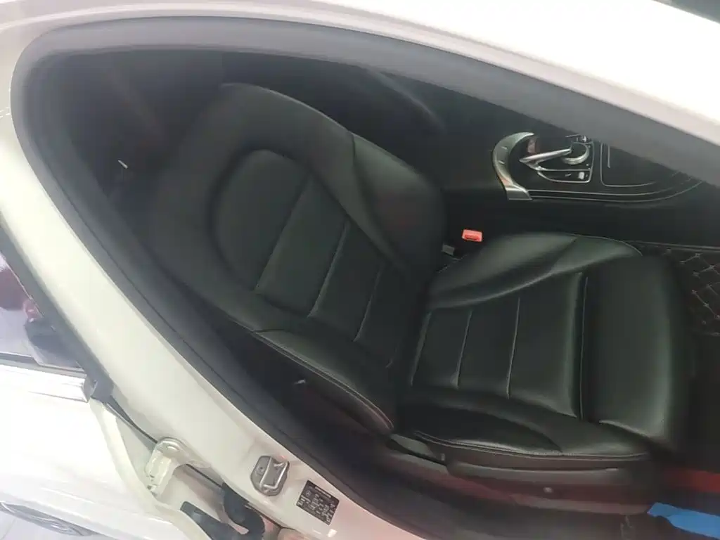 Mercedes-Benz C-Class — миниатюра 24