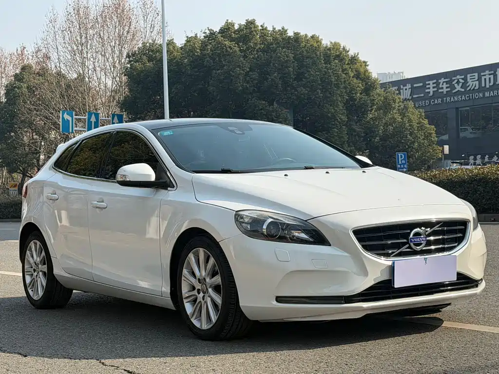 Volvo V40 2015 1.6T