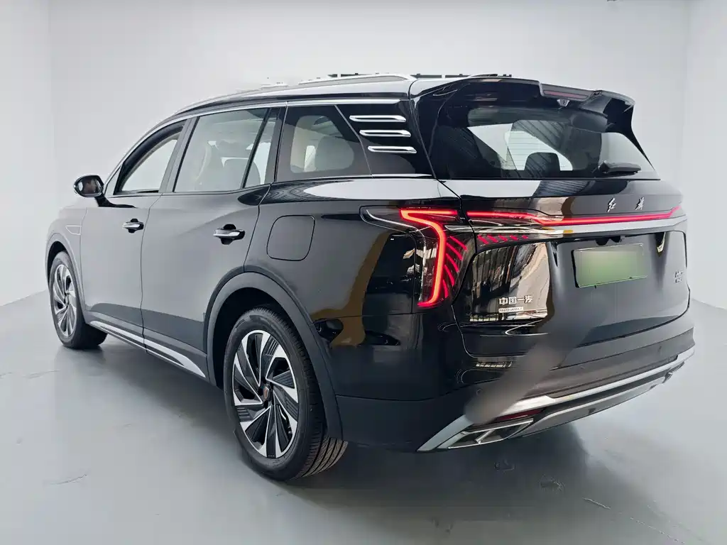 RED FLAG HONGQI HS7 PHEV