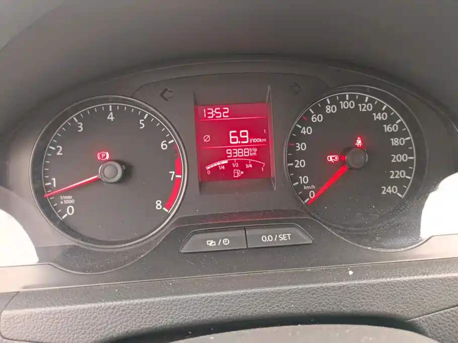 Volkswagen Santana — миниатюра 14