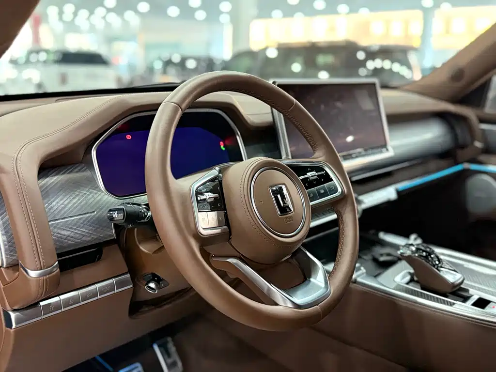 TANK TANK 700 NEW ENERGY