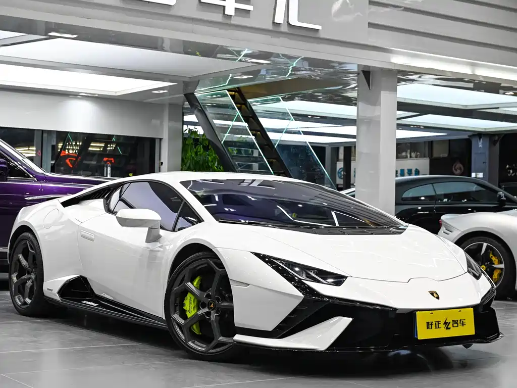 LAMBORGHINI HURACÁN