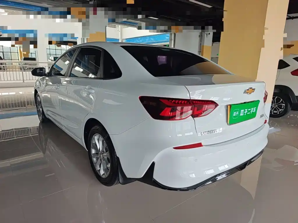 Chevrolet Monza — миниатюра 5