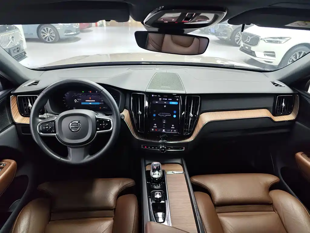 Volvo XC60 — миниатюра 4