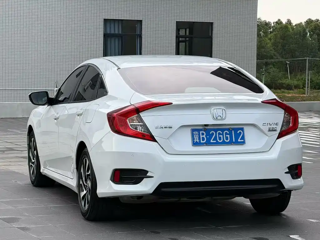 Honda Civic — миниатюра 4