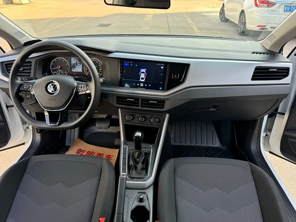 Volkswagen Polo — миниатюра 4