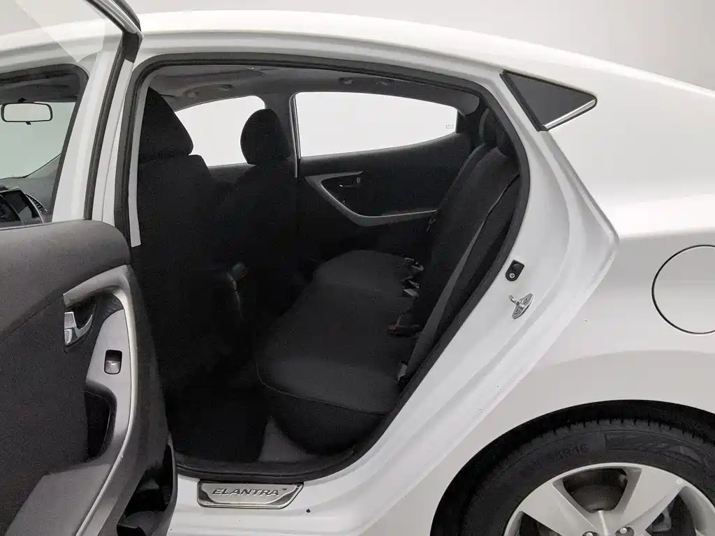 Hyundai Elantra Langdong — миниатюра 15