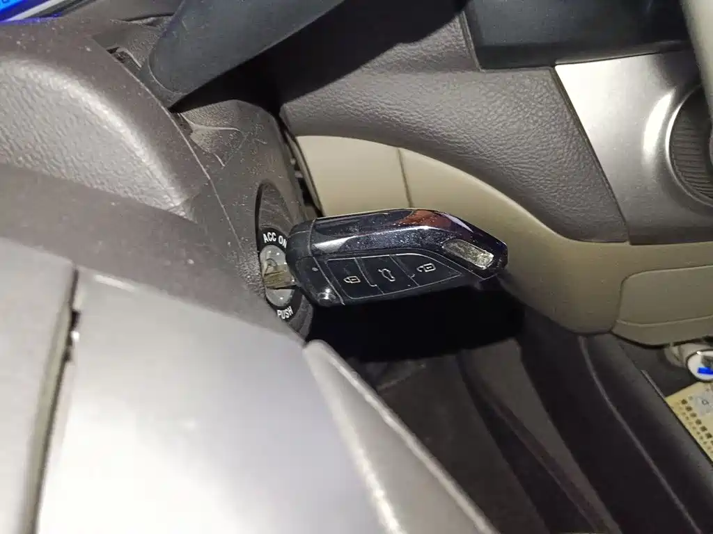 Hyundai Elantra — миниатюра 9