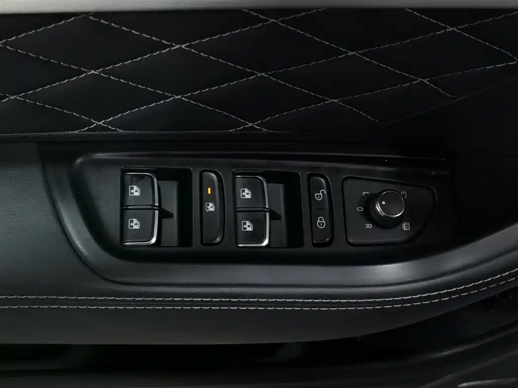 Hongqi HS7 2019 3.0T AT