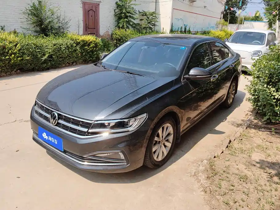 2021 Volkswagen Bora - zdjęcie 1 z 16