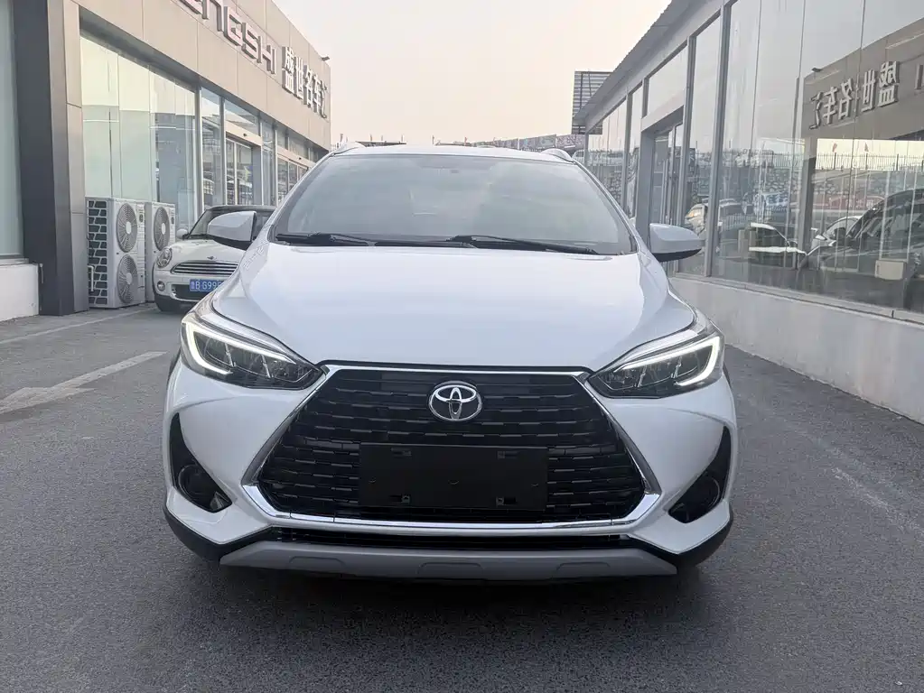 TOYOTA YARIS L ZHIXUAN