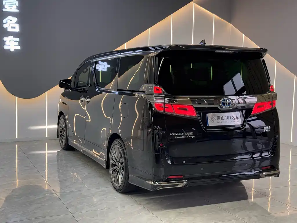 Toyota Vellfire — миниатюра 11
