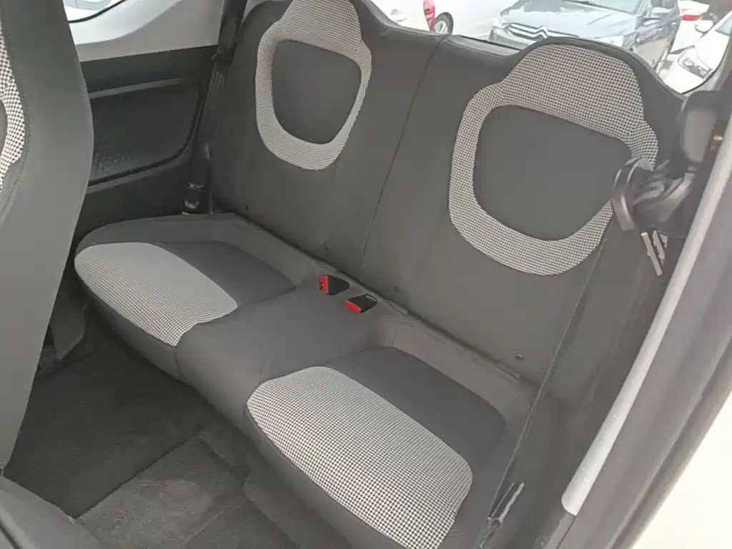 Wuling MINIEV — миниатюра 17