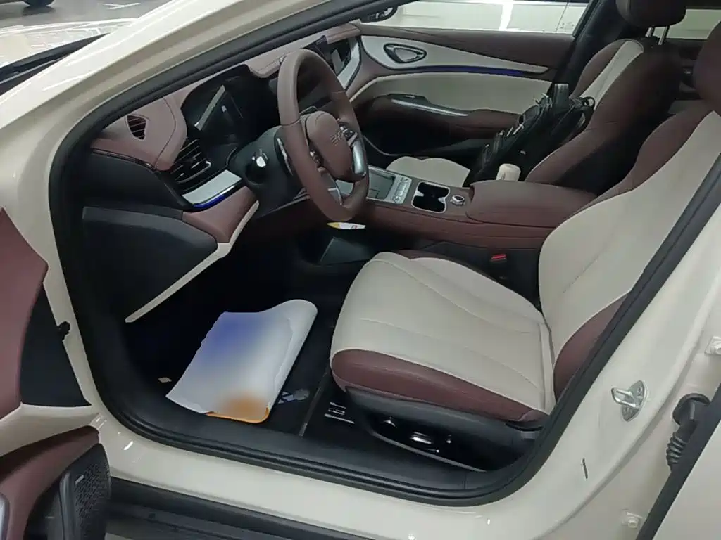 BYD Seal 07 DM-i — миниатюра 15