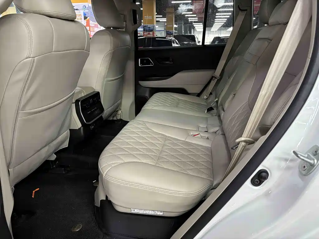 Toyota Land Cruiser — миниатюра 5