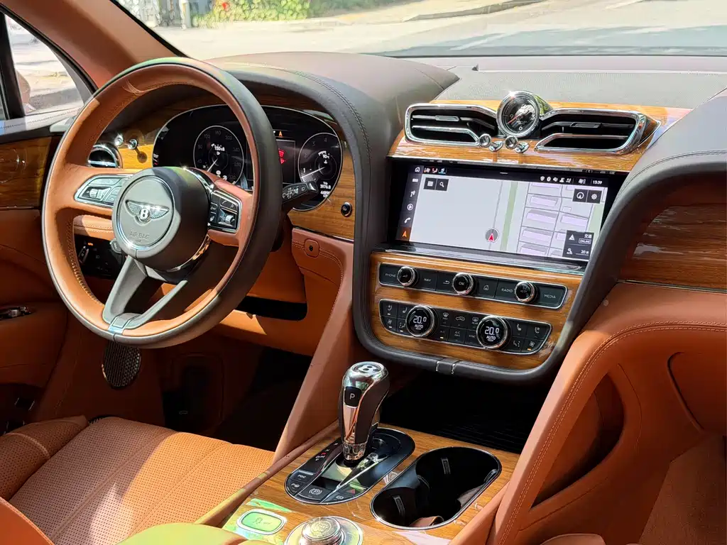 Bentley Bentayga — миниатюра 22