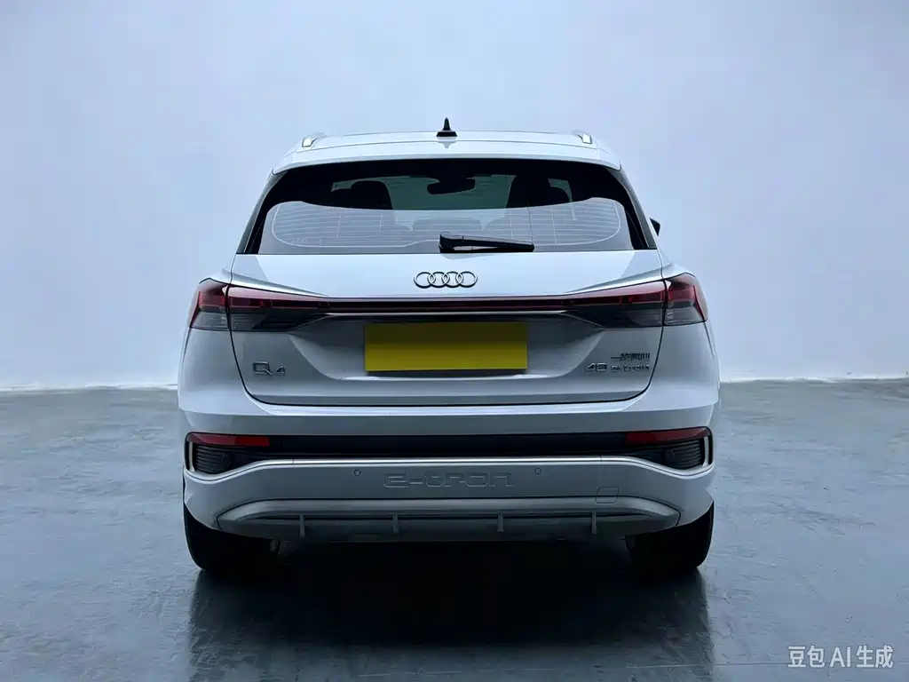 Audi Q4 e-tron — миниатюра 6