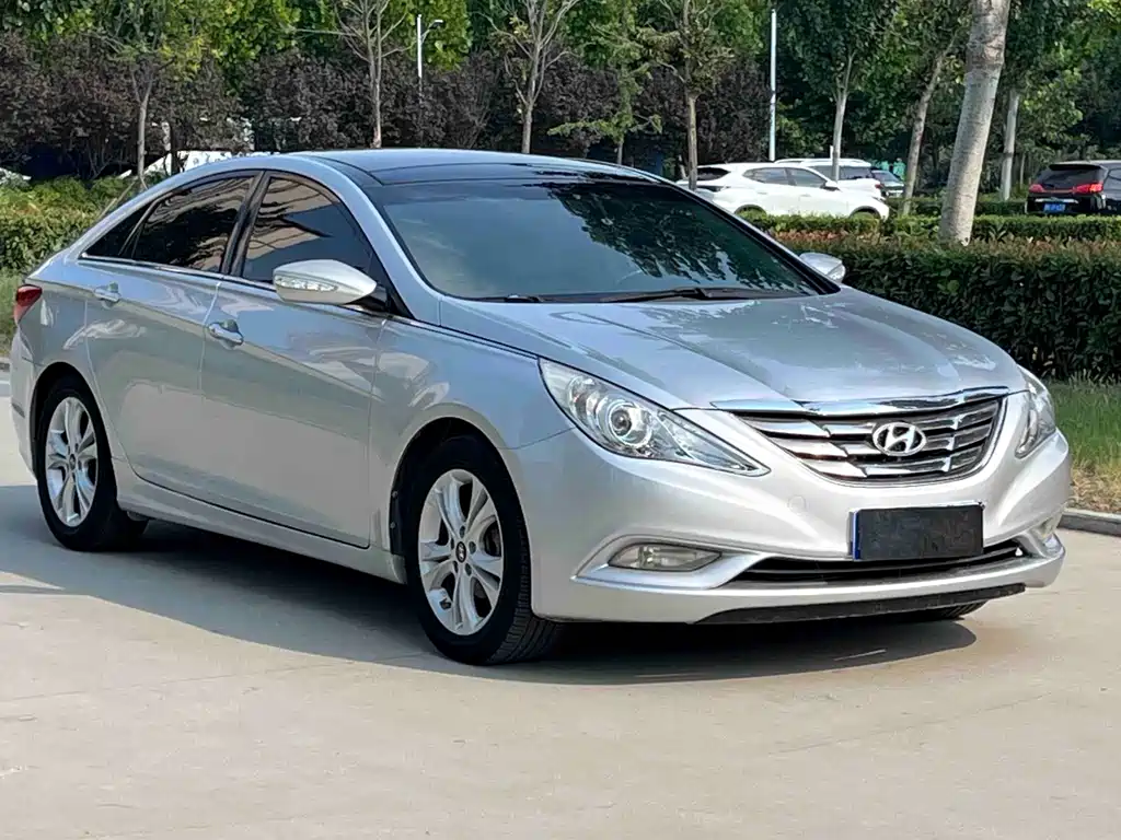 Hyundai Sonata — миниатюра 3