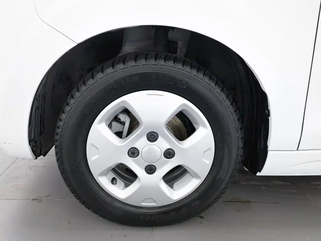 Roewe Clever — миниатюра 17