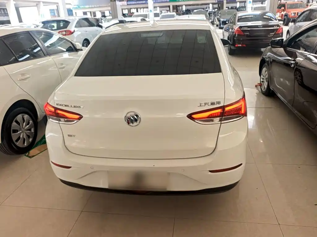 Buick Excelle — миниатюра 6