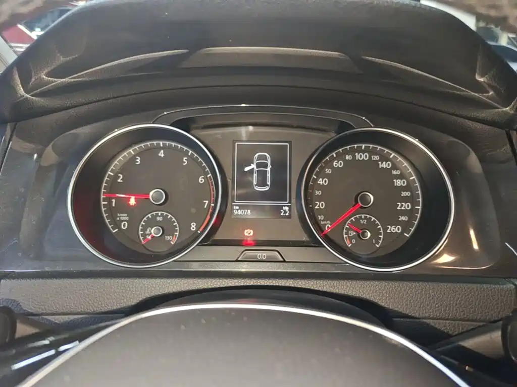 Volkswagen Golf — миниатюра 12