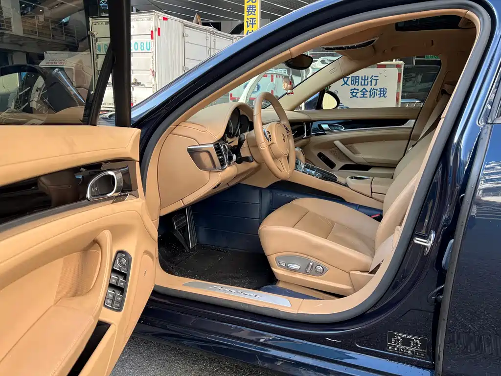 Porsche Panamera — миниатюра 3