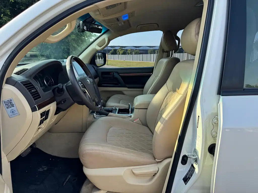 Toyota Land Cruiser — миниатюра 11