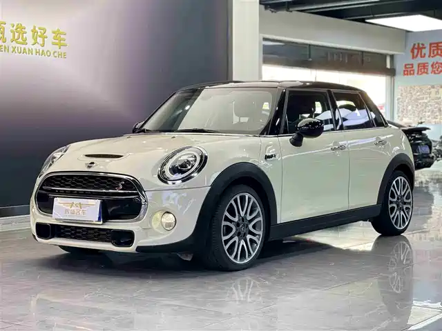 MINI  2018