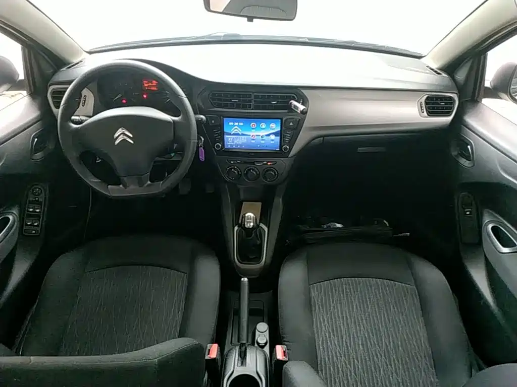 Citroen Elysee — миниатюра 10