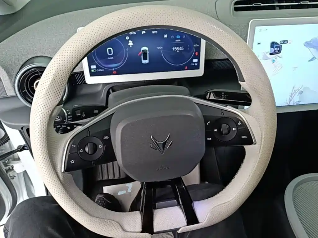 ARCFOX S — миниатюра 11