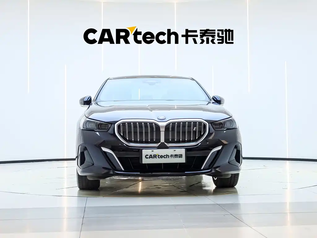 BMW i5 — миниатюра 6