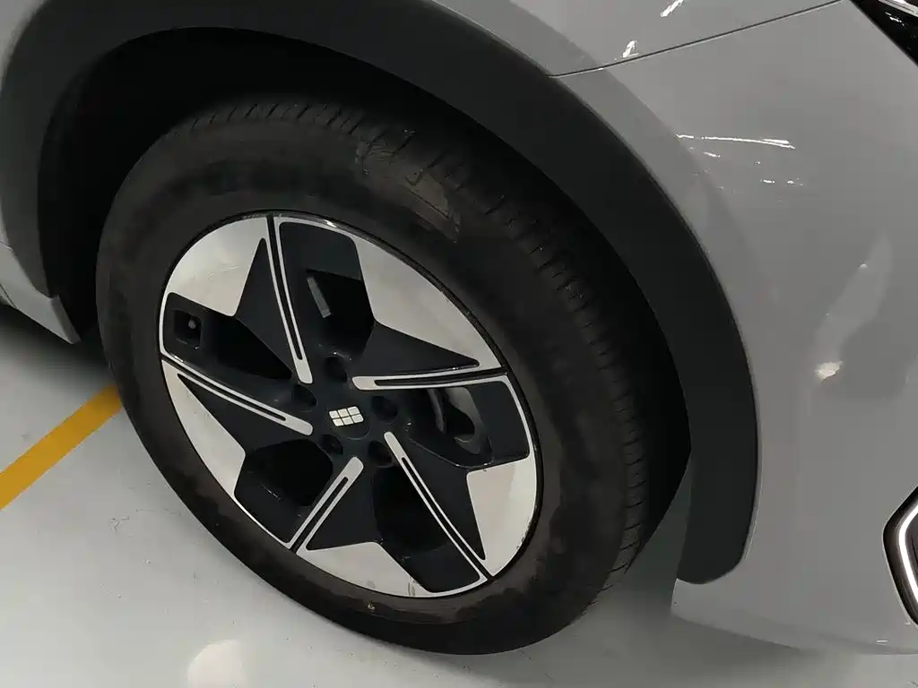 Galaxy Galaxy E5 — миниатюра 16