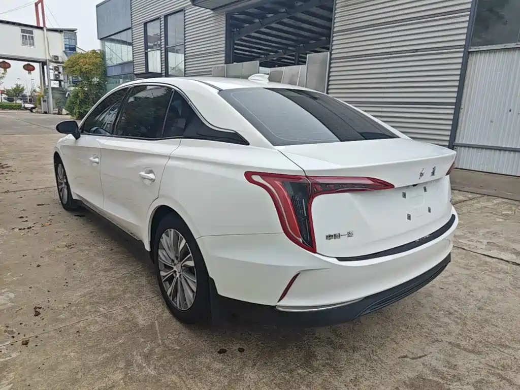 Hongqi Hongqi E-QM5 — миниатюра 5